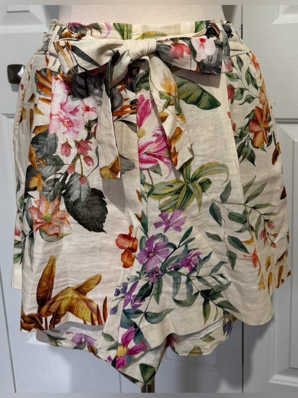 C&C California Women’s Linen Blend Pull-On Shorts Ivory Multi Floral SZ 12 NWOT